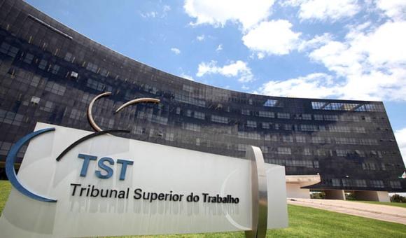 TST anula sentença após empresa não juntar documentos em audiência
