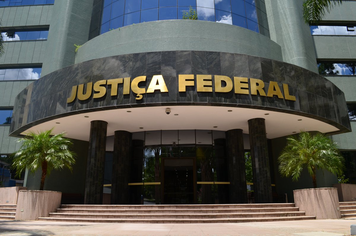 JF-PR determina que edital de concurso público tenha adequação de salário