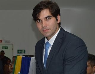 Juiz autoriza disciplina "Golpe de 2016" em universidade pública