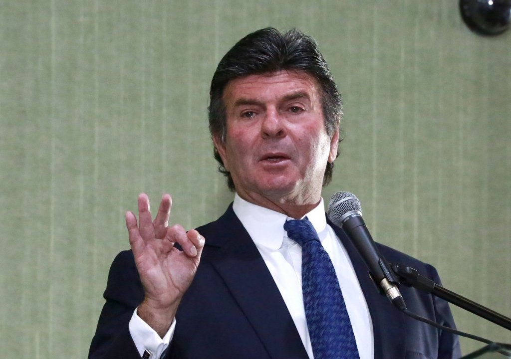 Fux diz que é preciso aprimorar segurança após ataques ao STJ e TSE