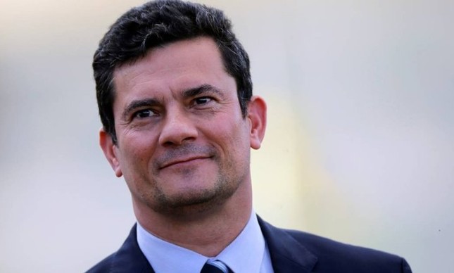 Sergio Moro estreia como advogado produzindo pareceres