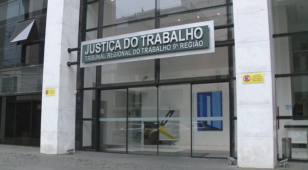 Juiz diz que não sabe fazer audiências pela internet e é afastado por improdutividade