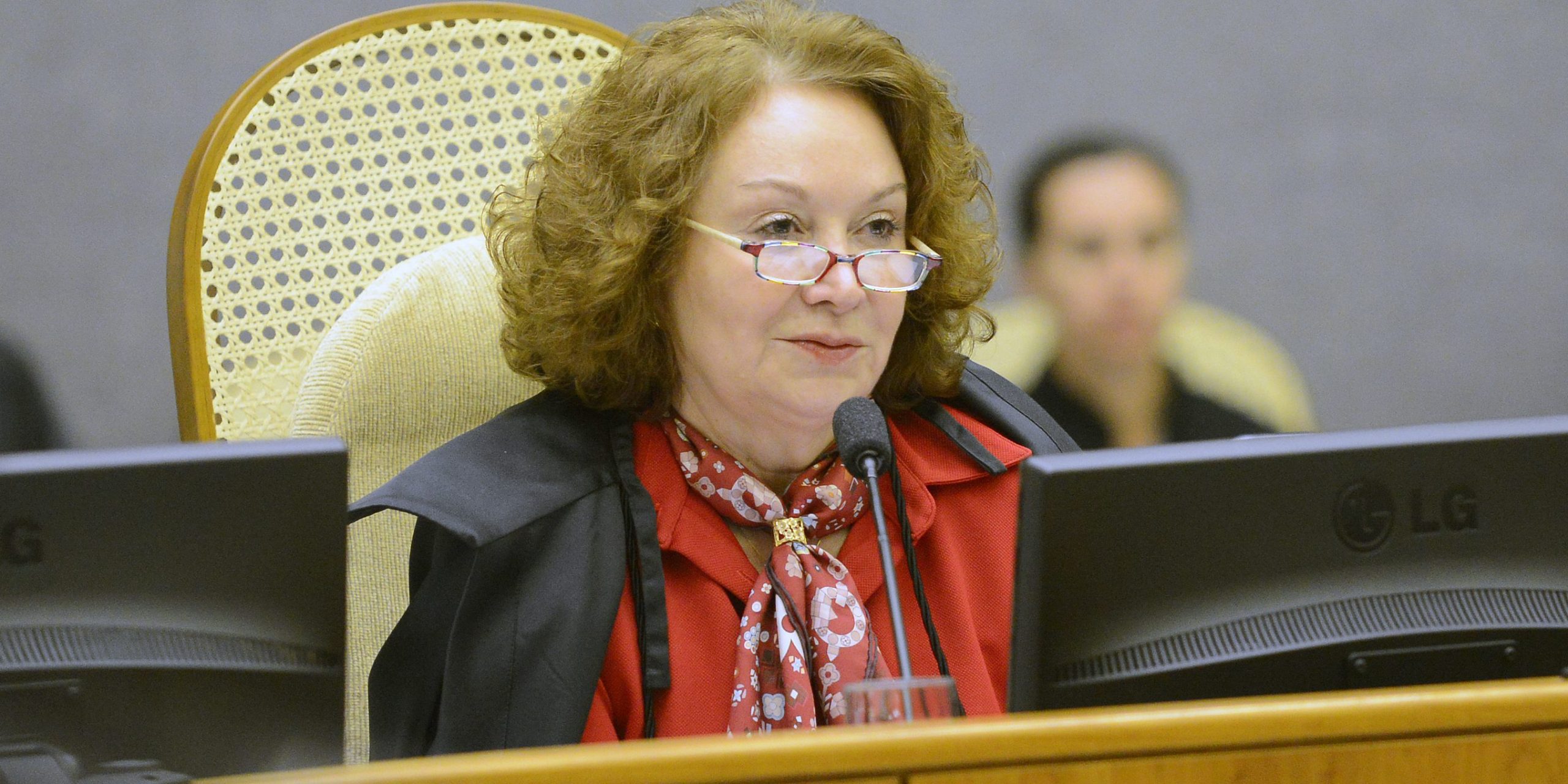 Valor de empréstimo consignado depositado em conta salário pode ser penhorado