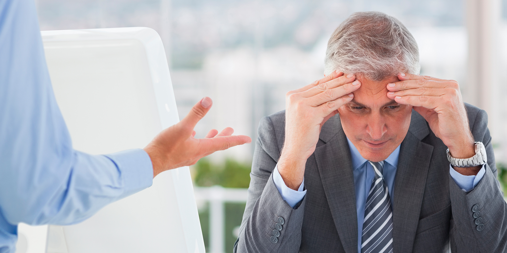 Advogado que entrou com embargos fora do prazo indenizará cliente