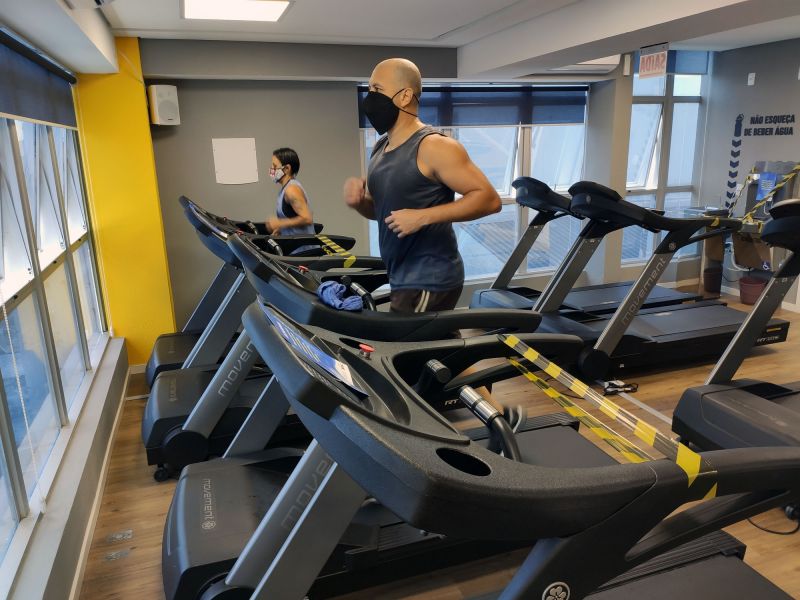 Leis que liberam acesso de personal trainer em academias são inconstitucionais