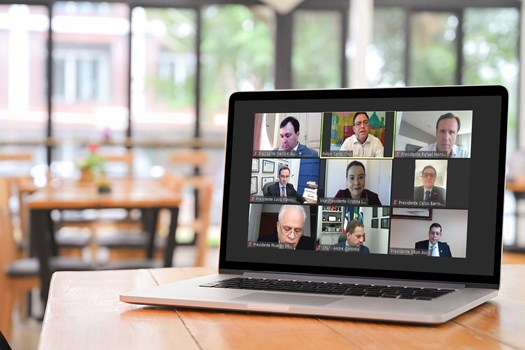 OAB deverá liberar publicidade nas redes sociais e anúncios na internet