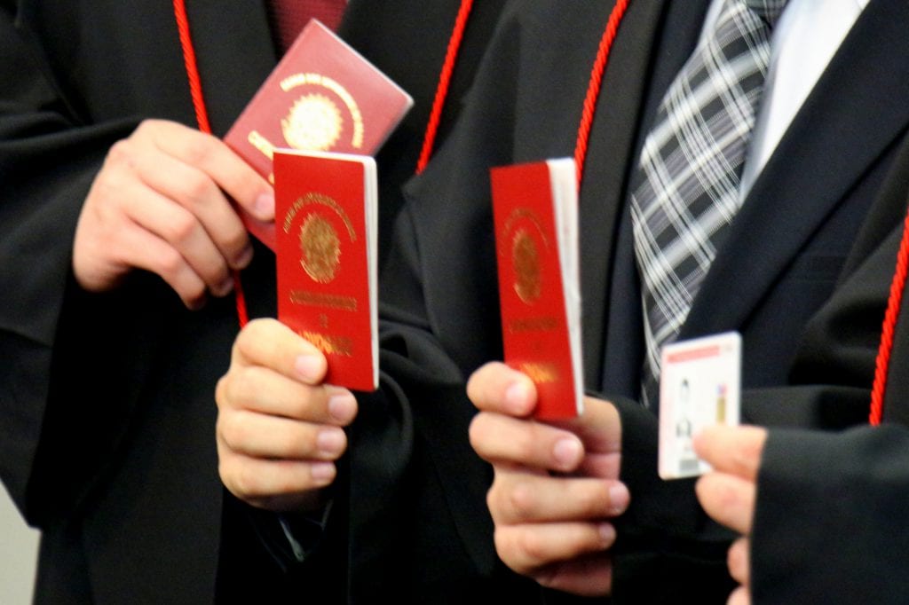 Projeto quer reduzir disciplinas em exame da OAB e limitar atuação dos advogados