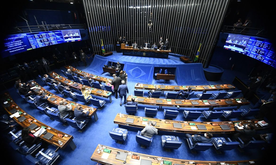 Senado aprova PL que isenta advogados de adiantar custas processuais