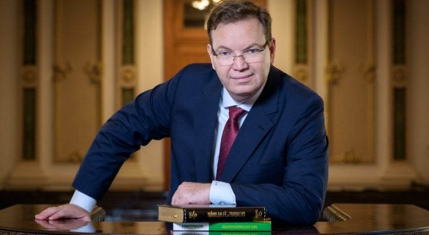 Perícias do INSS e justiça social: um tema urgente