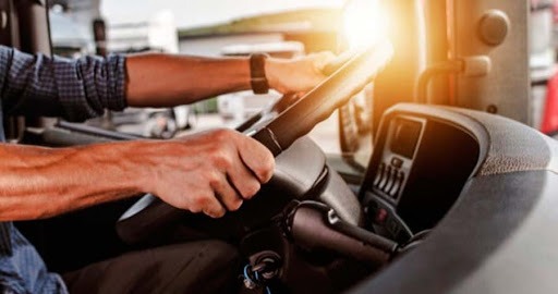 Justiça proíbe transportadora de alterar escalas de trabalho dependendo da intenção de voto de empregados￼