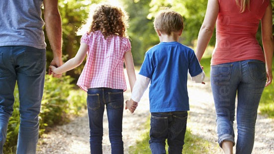 Servidores municipais e estaduais que têm filho ou dependente com deficiência podem ter jornada reduzida￼