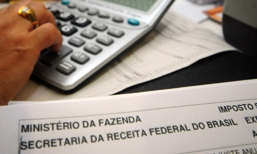 Não incide IR sobre verbas trabalhistas recebidas por força de decisão judicial