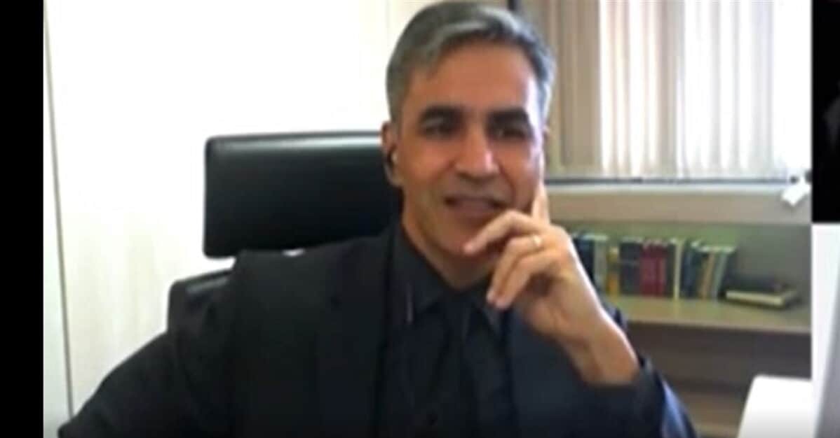 Juiz reclama de processo penal "garantista" e ignora fala de acusado