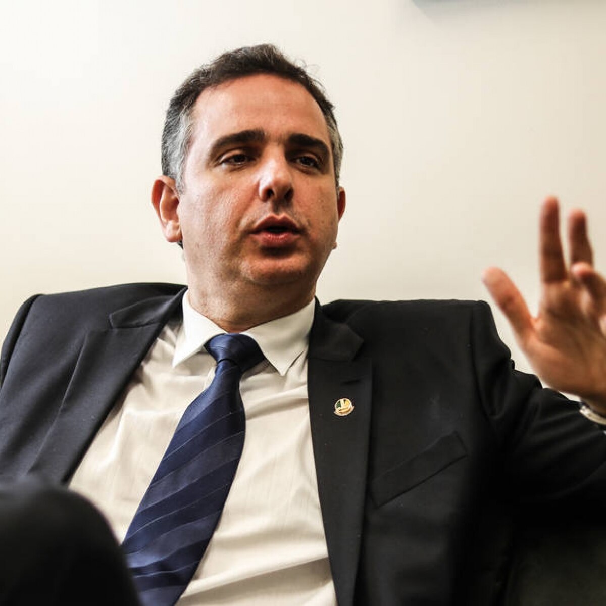 Rodrigo Pacheco alerta sobre persistência de movimentos antidemocráticos