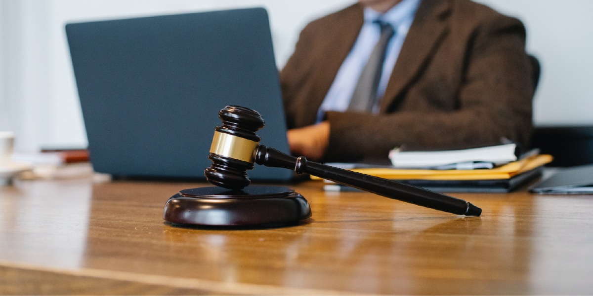 Juiz se recusa a transcrever audiência trabalhista após decisão do TRT-4