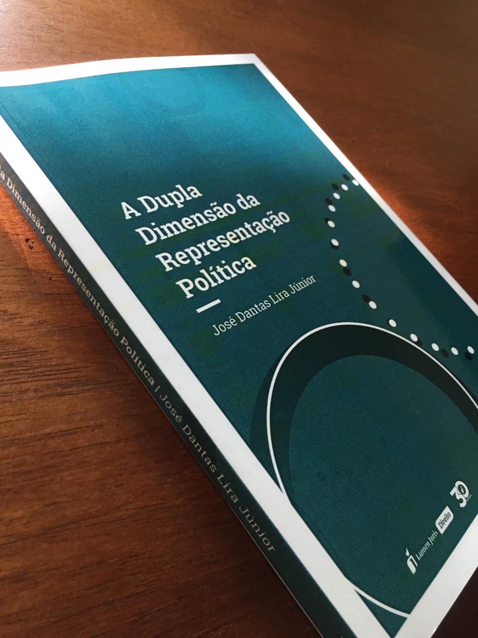 Em livro, advogado analisa representação política sob o contexto da mutação constitucional