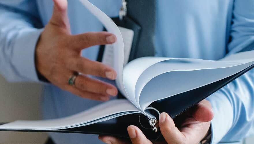 Projeto de lei quer punir agentes públicos por desrespeito às prerrogativas dos advogados