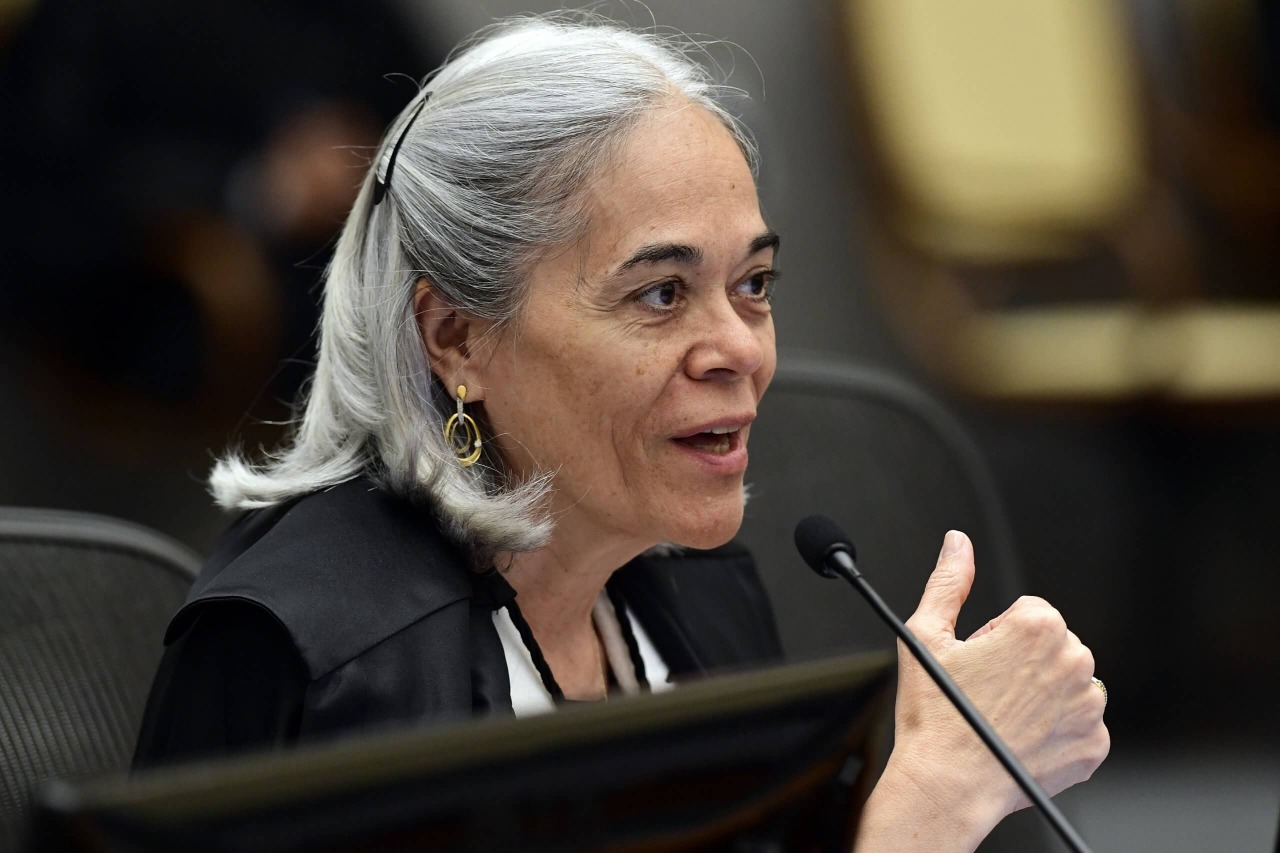 STJ suspende autorização para extração de madeira