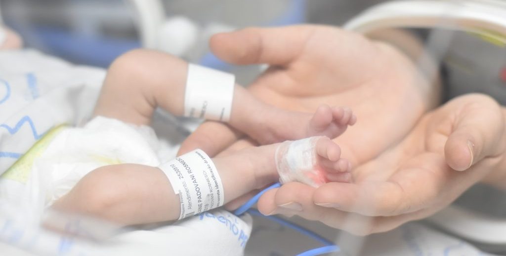 Plano de saúde terá que pagar indenizar e arcar com UTI neonatal