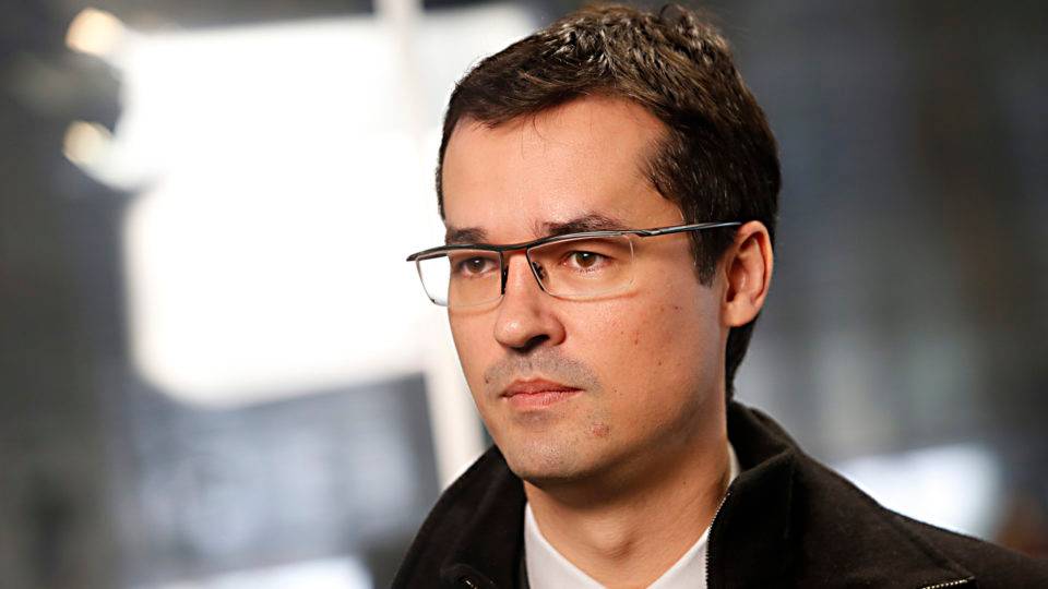 Justiça manda Deltan pagar R$ 40 mil a Renan Calheiros por danos morais