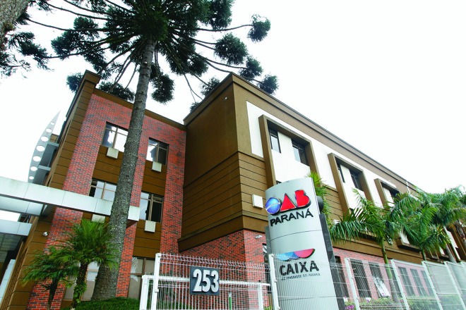 Comissão Eleitoral da OAB-PR deve informar a lista de candidatos autodeclarados pretos ou pardos