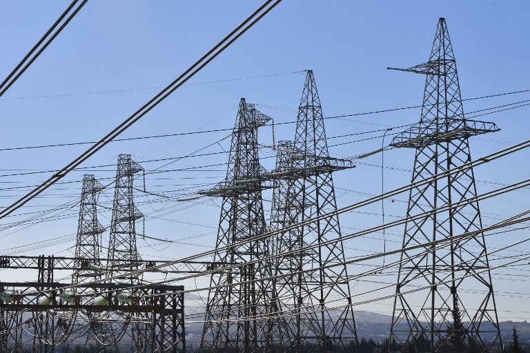 Empresa de energia elétrica é condenada a indenizar cliente por corte de serviço sem aviso prévio