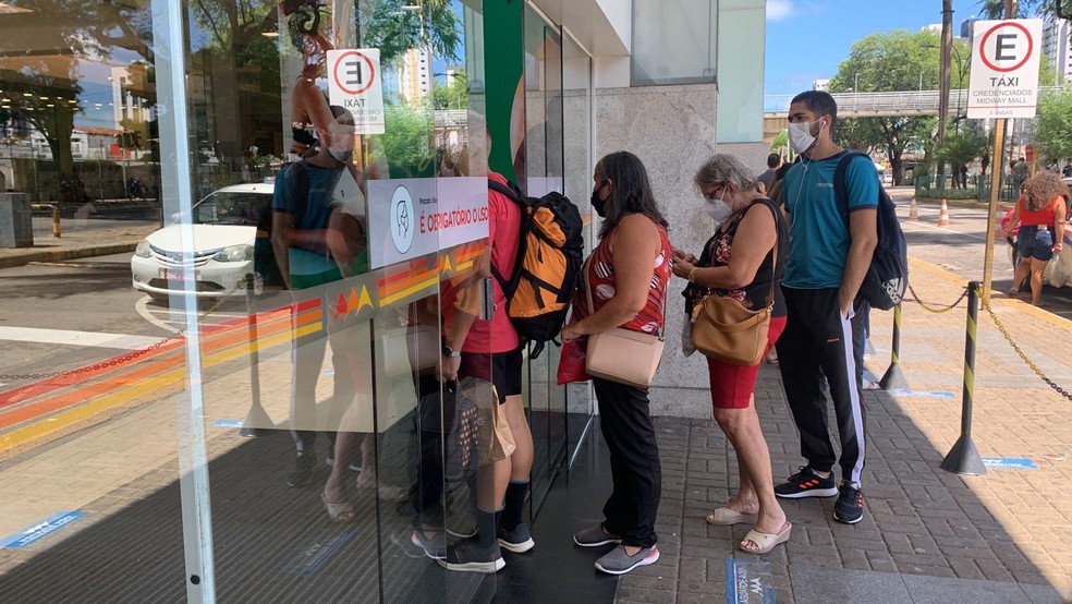 Juiz nega ação popular de promotores que pedia fim do passaporte vacinal no RN