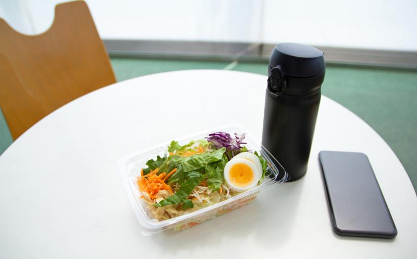 Auxílio-alimentação não pode ser penhorado por dívida trabalhista