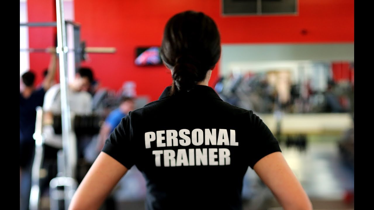 Justiça cassa liminar e volta a permitir 'personal trainers' nas academias sem custo extra