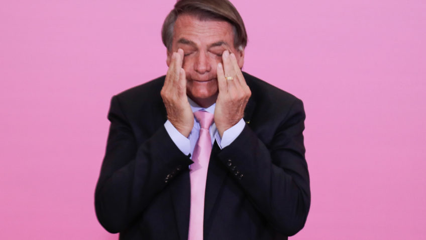 Bolsonaro é condenado a indenizar jornalistas por danos morais