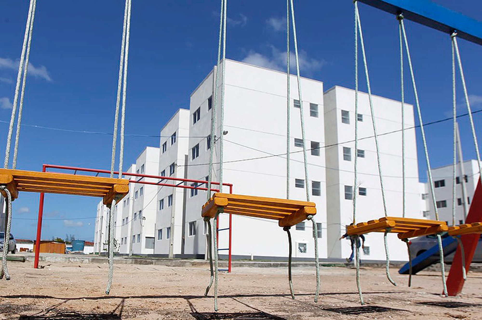 Por atraso na entrega, juiz suspende cobrança de última parcela de imóvel