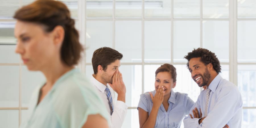 Empresa indenizará empregado após “meme” circular no trabalho