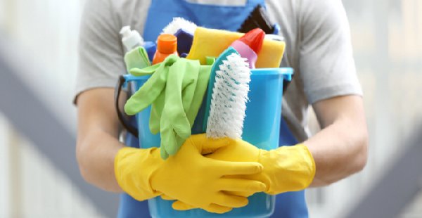 Encerrar trabalho mais cedo não impede pagamento integral do salário a doméstica