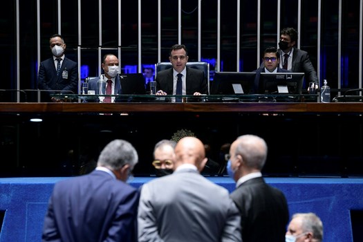 SEM PENA DO CPP: Aprovado projeto que retira multa de advogado que abandona processo