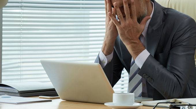 DESRESPEITO À REGRA: Advogado é condenado a pagar R$ 100 mil por publicidade irregular