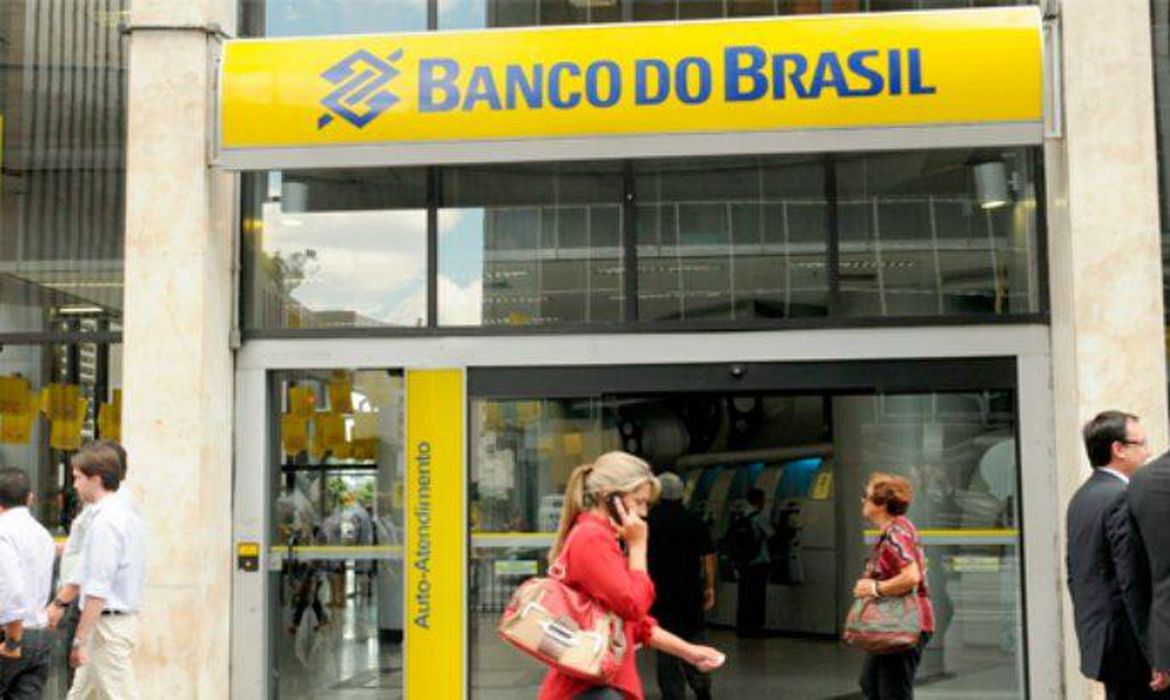 Banco do Brasil é condenado a indenizar cliente por cancelamento indevido de cartão de crédito