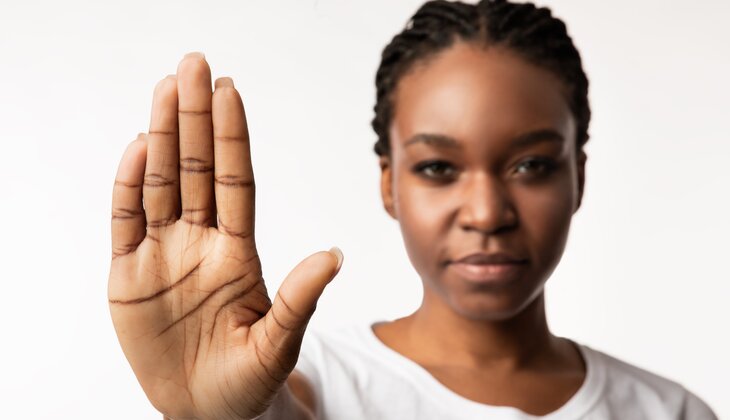 Justiça mantém condenação de homem por injúria racial e ameaças contra vizinhos