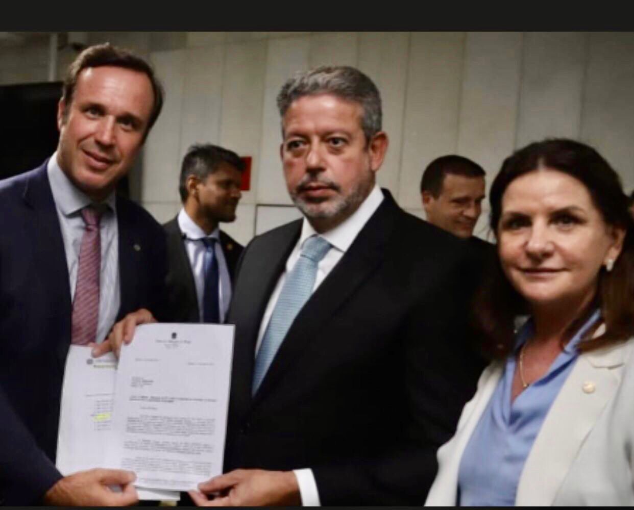 OAB pede urgência em PL que suspende prazos em 15 dias quando o advogado adoecer