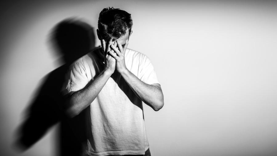 TRT-18 negativa reconhecimento de doença ocupacional para operador de sistemas