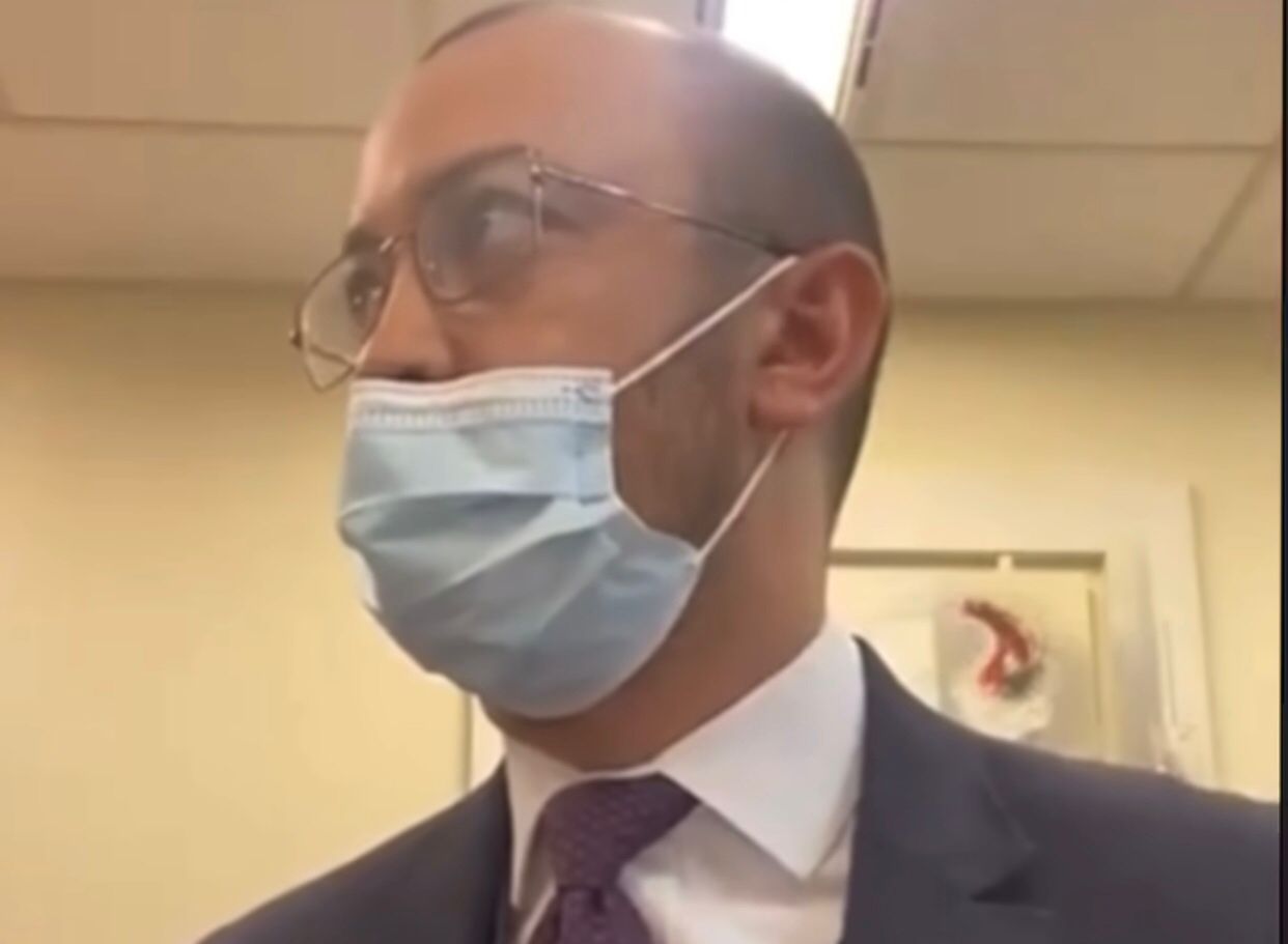 "TEM QUE ESTUDAR": Juíza que ofendeu advogado em audiência processa ele após divulgar vídeo nas redes