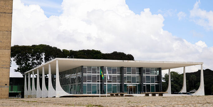 Aprovação de conselheiros para TCE por voto secreto dos deputados estaduais é válida