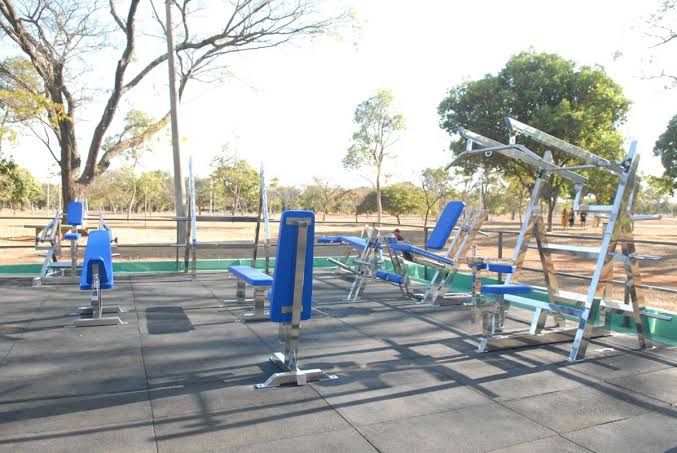 Governo do DF é condenado a indenizar usuária por acidente em academia pública