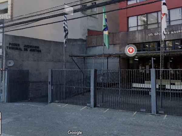 Diplomata acusado de perseguir ex-mulher é condenado a pagar R$ 5 mil de indenização