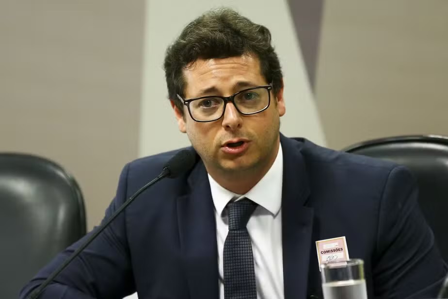 Joias sauditas: PF envia ao STF relatório com novos elementos envolvendo Fabio Wajngarten