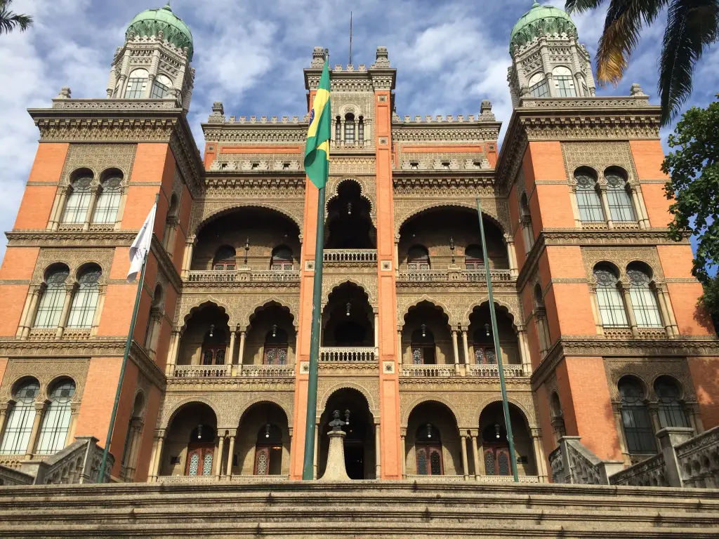 TRF-2 suspende contrato entre Fiocruz e empresa por suspeita de fraude em licitação