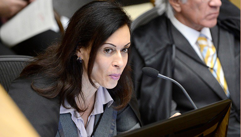 STJ decide que cobrança de tarifa para entrega de cargas em terminais retroportuários é ilegal