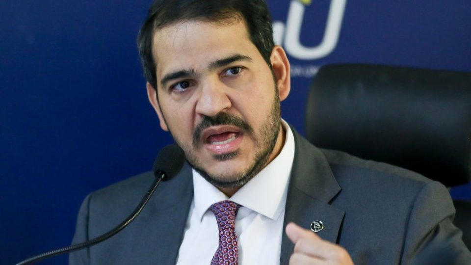 AGU solicita investigação da PF e Senacon sobre fake news relacionadas ao Pix