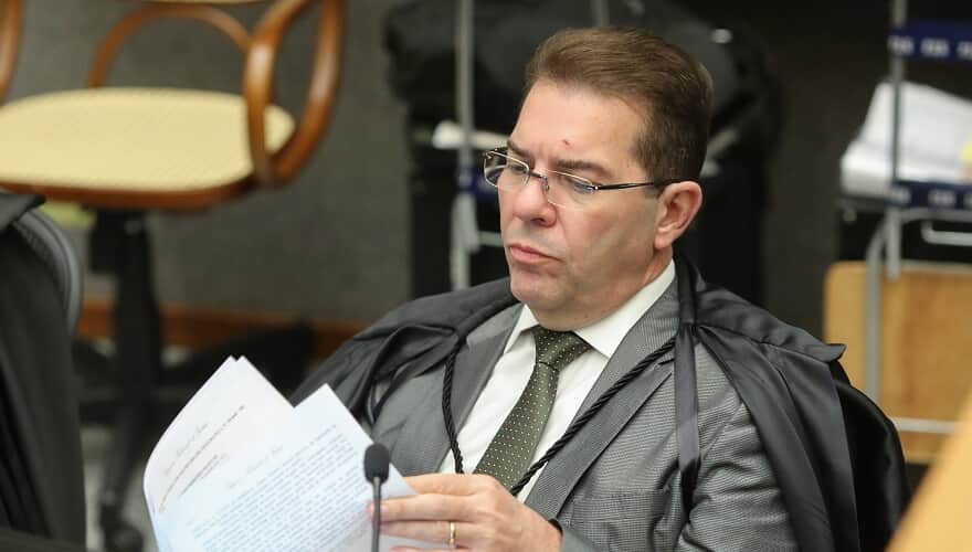 Falta de provas leva STJ a absolver homem condenado por uso de documento falso