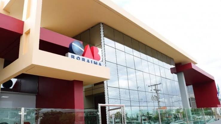 Justiça suspende afastamento de advogada em processo disciplinar da OAB-RR