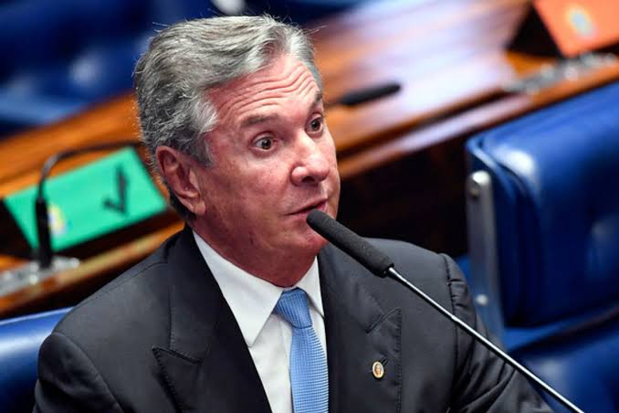 Cotas de Fernando Collor em afiliada da Globo devem ser penhoradas para pagar dívidas trabalhistas